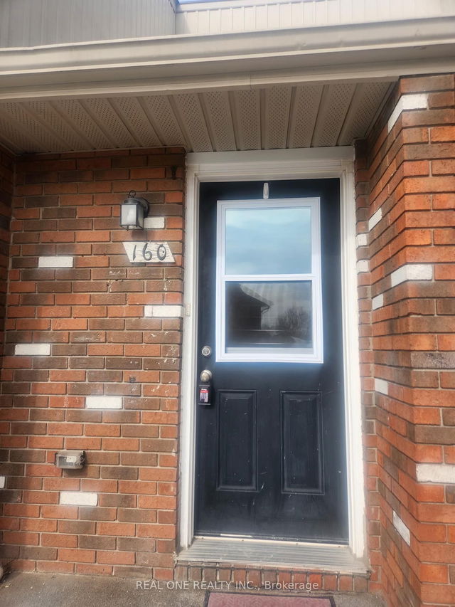 160 - 100 Brownleigh Avenue