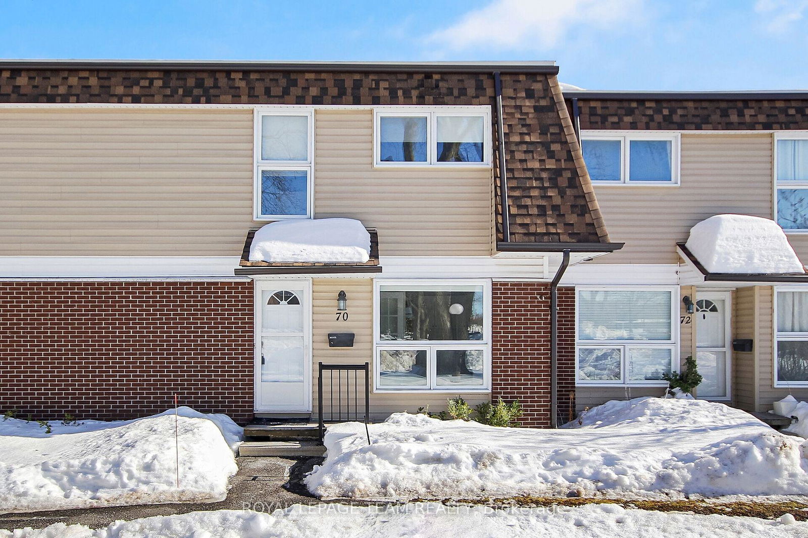 Townhouse for sale at 70 Rutherford Way, Kanata, 9001 - Kanata - Beaverbrook, K2K 1N4 - MLS: X11991248