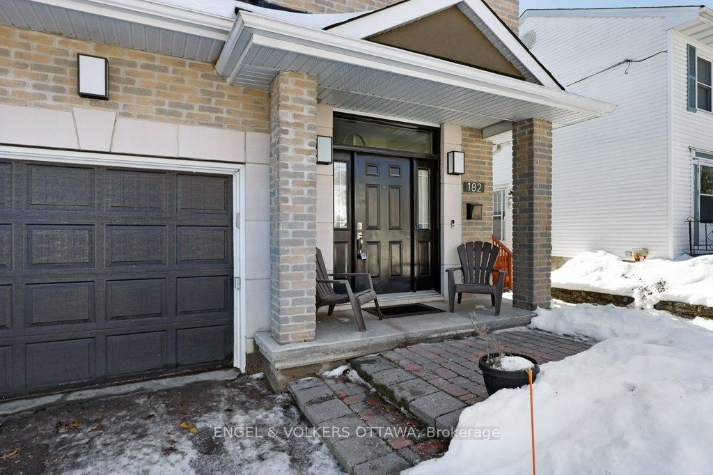 Semi-Detached House for sale at 182 Dovercourt Avenue, Westboro - Hampton Park, 5003 - Westboro/Hampton Park, K1Z 7H2 - MLS: X11991263