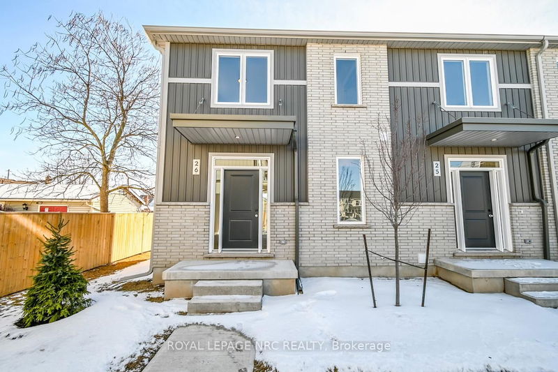 home for lease on 26-121A Moffatt Street