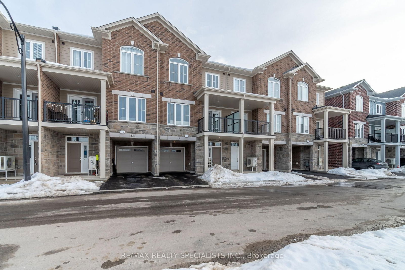 Townhouse for sale at 126-677 Park Road, Brantford, N3R 0A2 - MLS: X11991439