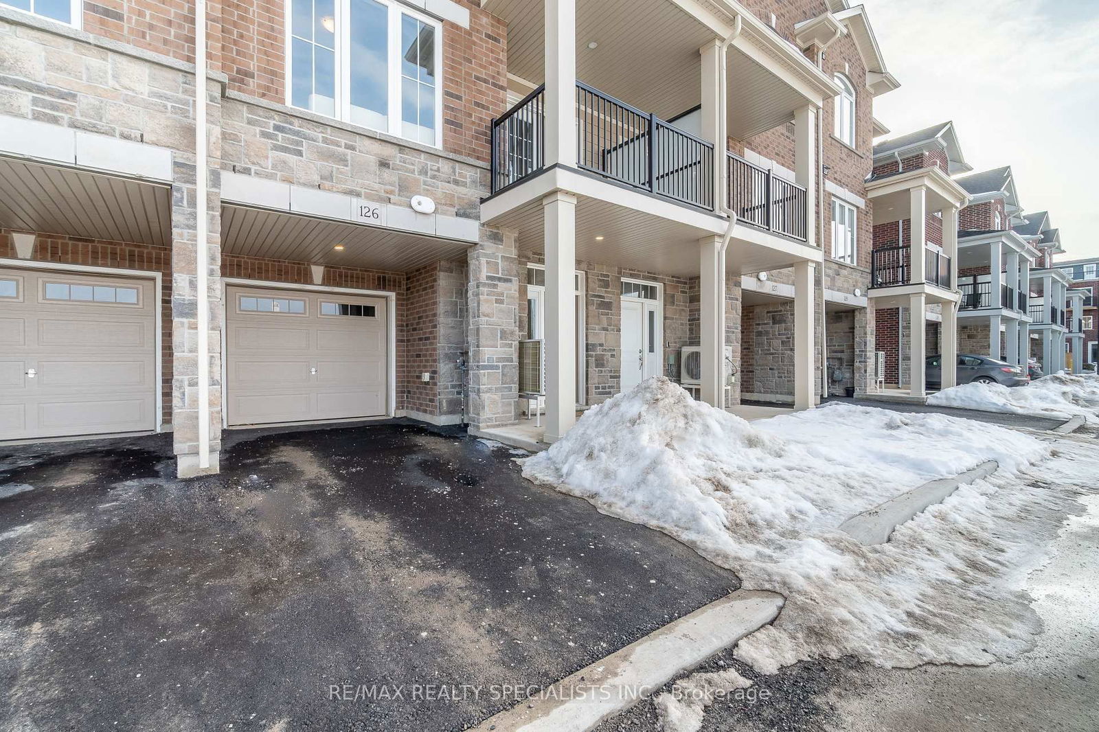 Townhouse for sale at 126-677 Park Road, Brantford, N3R 0A2 - MLS: X11991439