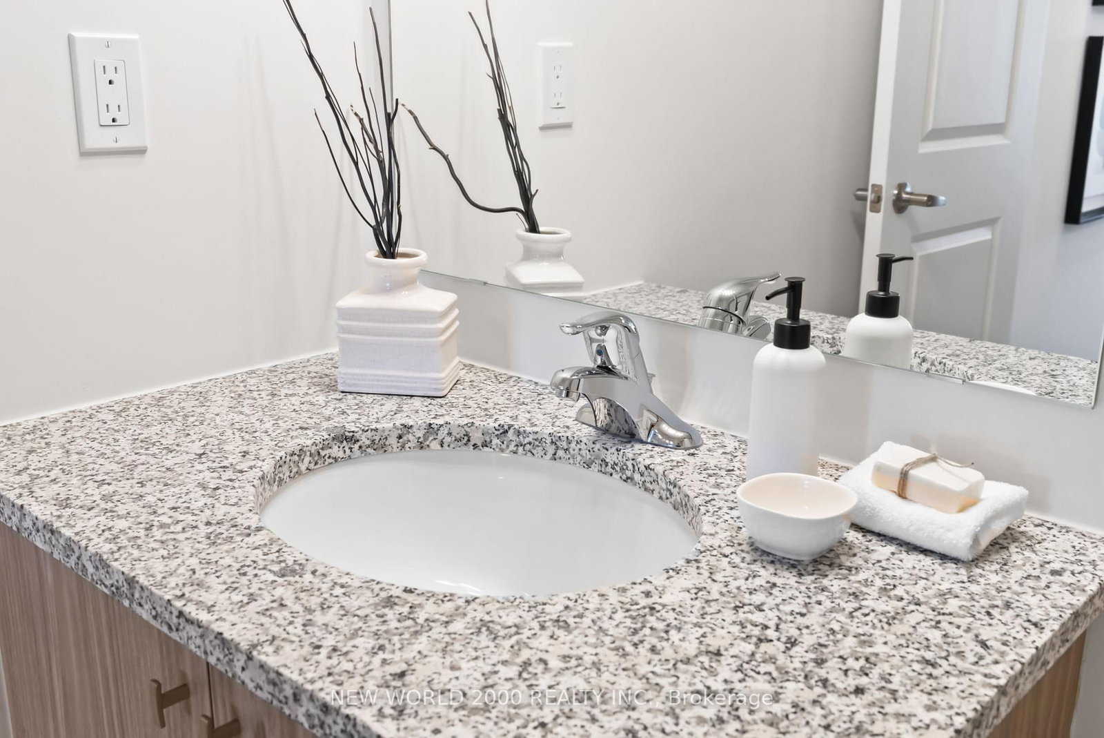 535 Trevor Street - Photo 26