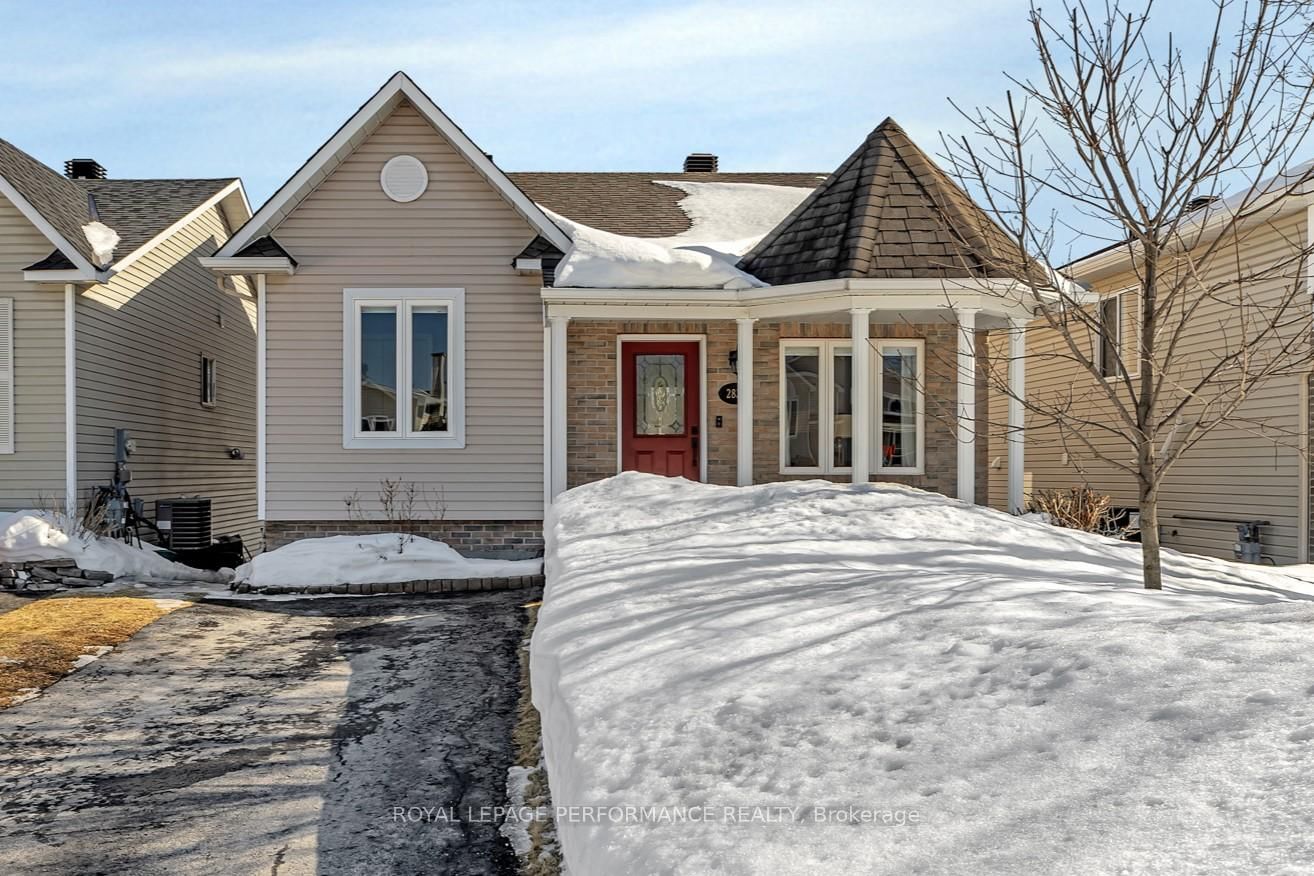 Building at 2833 Valerie Place, Clarence-Rockland, Town of Rockland