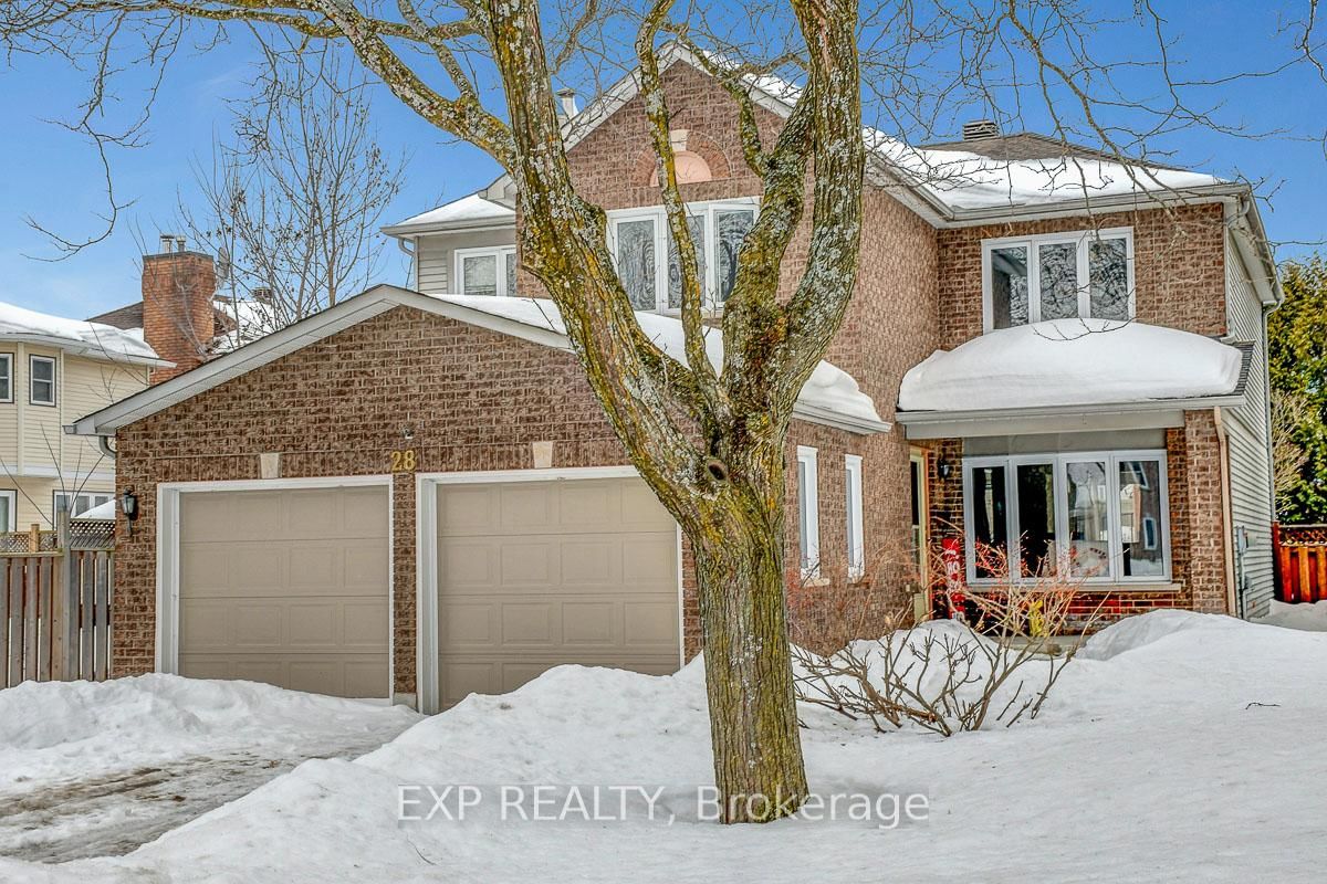 Detached House sold at 28 Cellini Court, Ottawa, Hunt Club Park, K1G 5K3 - MLS: X11991633