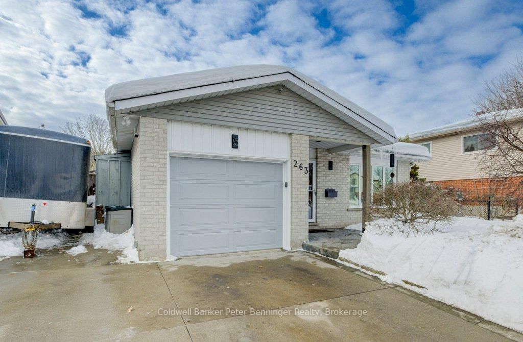 Detached House sold at 263 Canterbury Drive, Waterloo, N2K 3K4 - MLS: X11991656