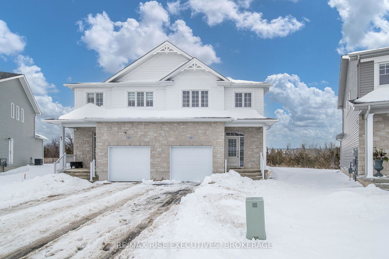 Semi-Detached House for sale at 352 Buckthorn Drive, Kingston, City Northwest, K7P 0S1 - MLS: X11991698