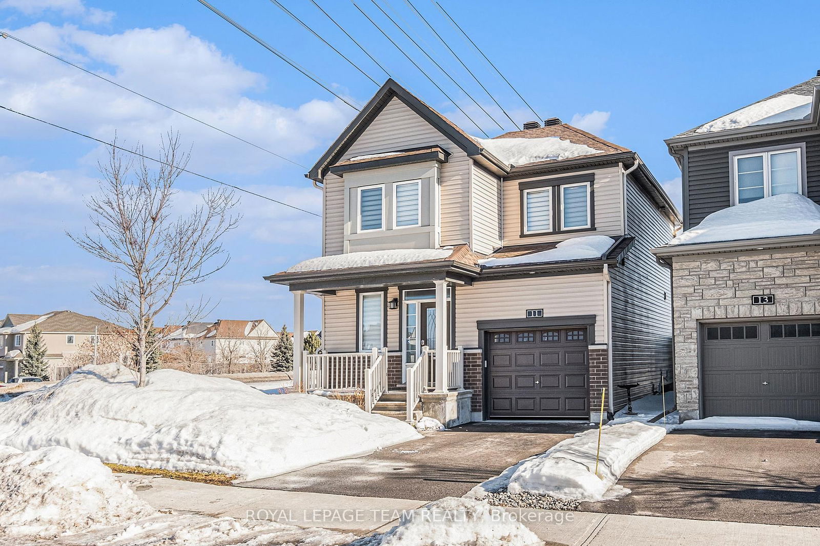 Detached House for sale at 11 Aura Avenue, Barrhaven, 7704 - Barrhaven - Heritage Park, K2J 6S1 - MLS: X11991988