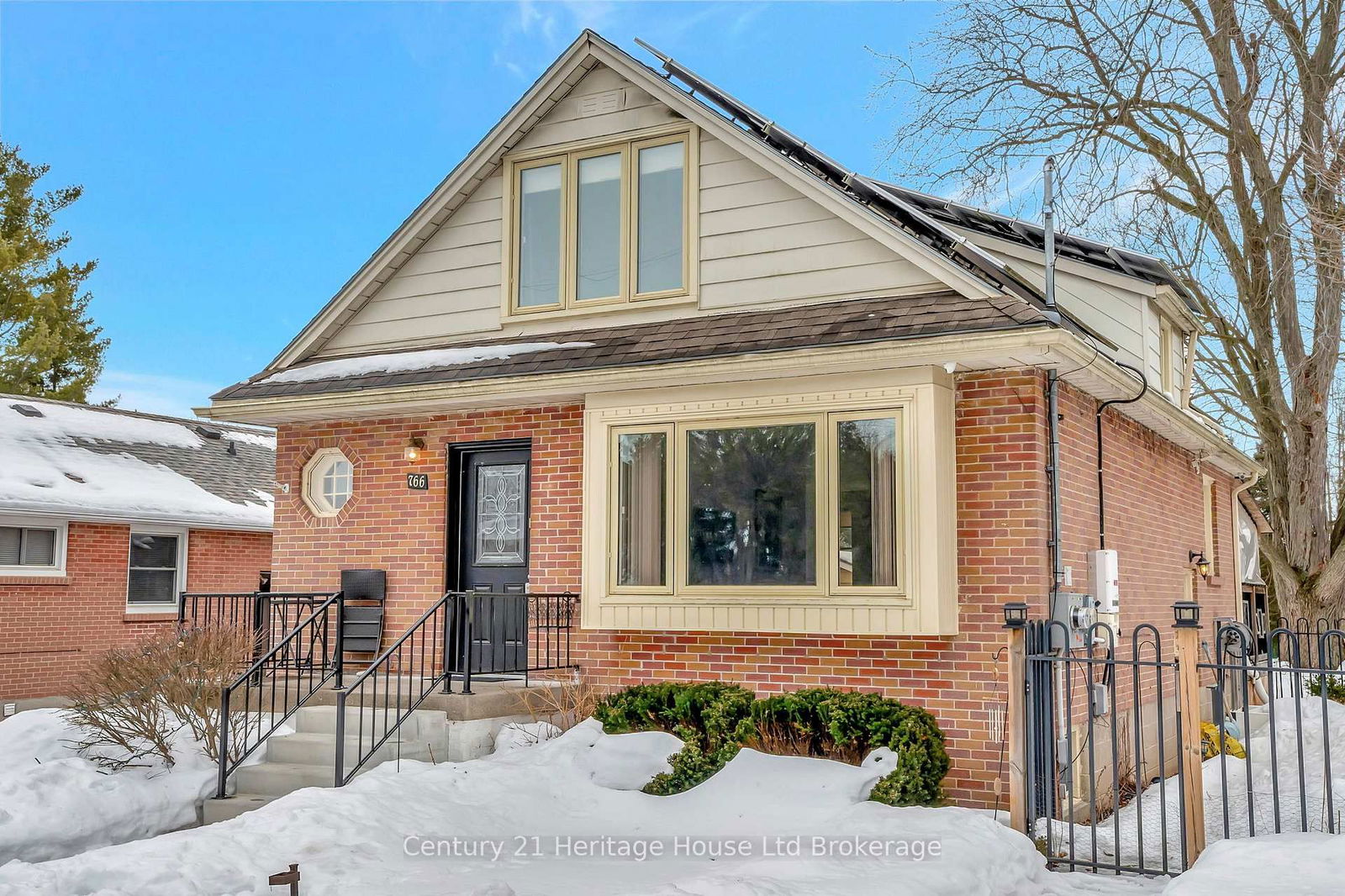 Detached House sold at 766 Grosvenor Street, Woodstock, North, N4S 5G4 - MLS: X11992025