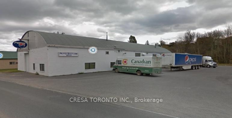 Building at 1035 Railway Street, Kenora