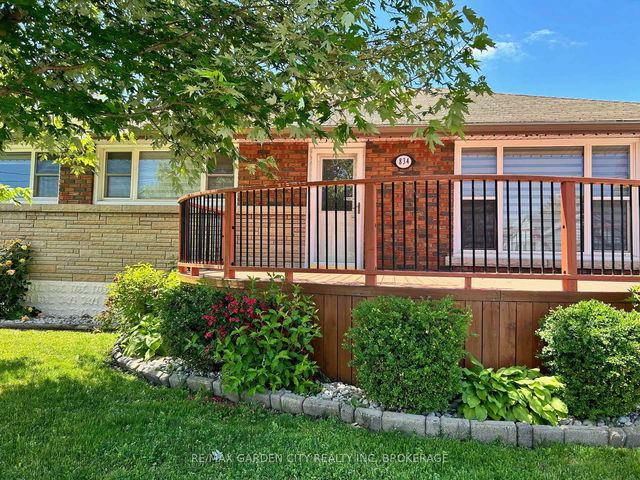 LOWER - 834 DAVID Street