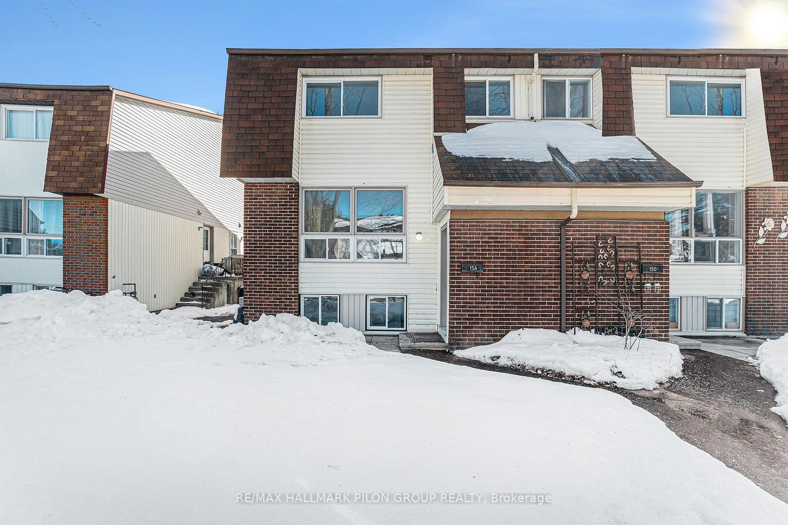 Townhouse for sale at A-15 Sonnet Crescent, Bells Corners and South to Fallowfield, 7802 - Westcliffe Estates, K2H 8W8 - MLS: X11992766