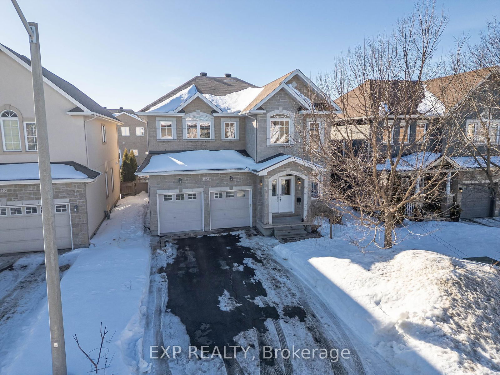 Detached House for sale at 268 Madhu Crescent, Ottawa, Mooneys Bay, K2C 4J3 - MLS: X11992782