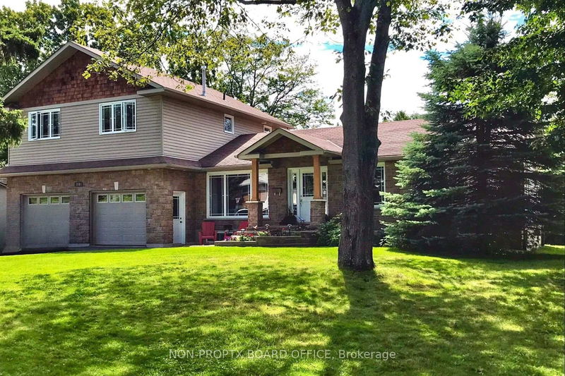 241 Mcnaughton Ave, North Bay - Airport image-0-0