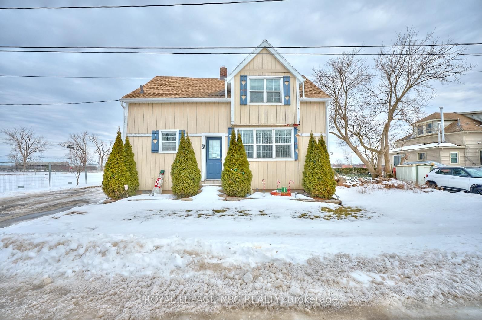 Detached House for sale at 9 Waterloo Street, Fort Erie, 332 - Central, L2A 3J6 - MLS: X11992913