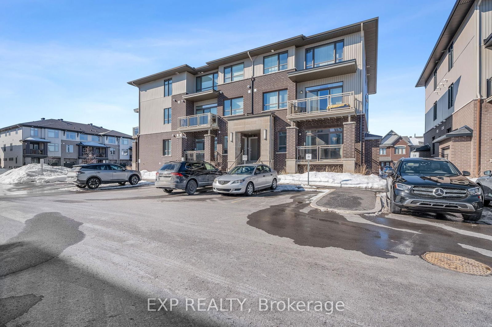 Townhouse for sale at 80 Carabiner Pvt, Orleans - Convent Glen and Area, 2013 - Mer Bleue/Bradley Estates/Anderson Park, K1W 0L7 - MLS: X11992948