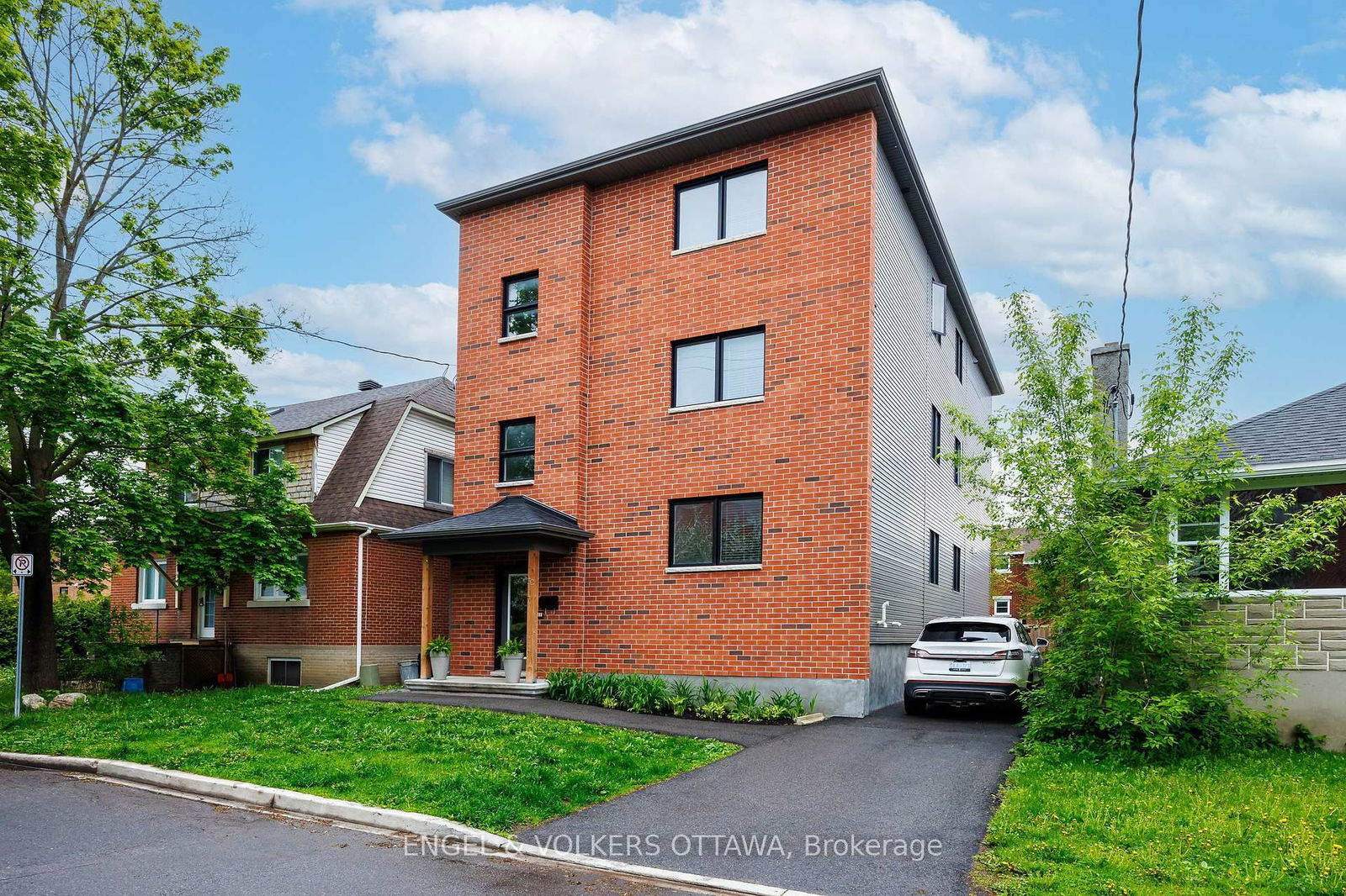 Building at 52 ONTARIO Street, Ottawa, Overbrook