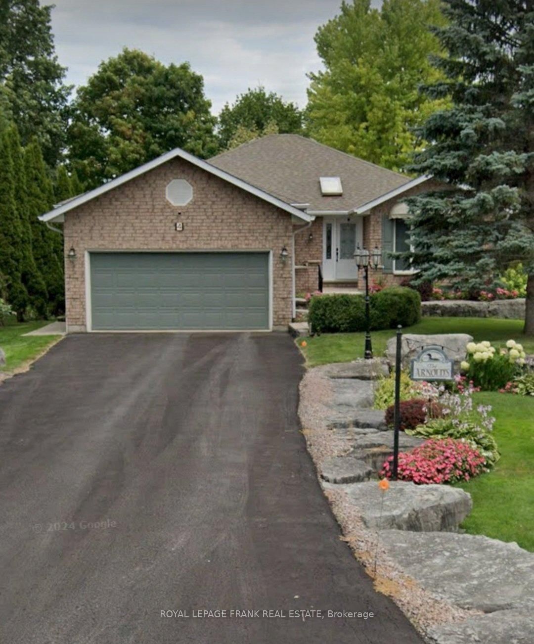 Detached House sold at 4 Olde Forest Lane, Kawartha Lakes, Bobcaygeon, K0M 1A0 - MLS: X11993270