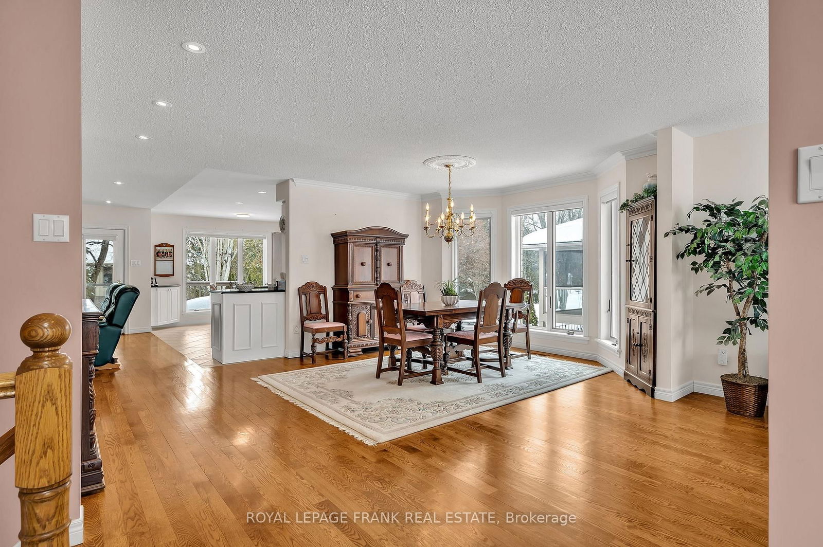 Detached House sold at 4 Olde Forest Lane, Kawartha Lakes, Bobcaygeon, K0M 1A0 - MLS: X11993270