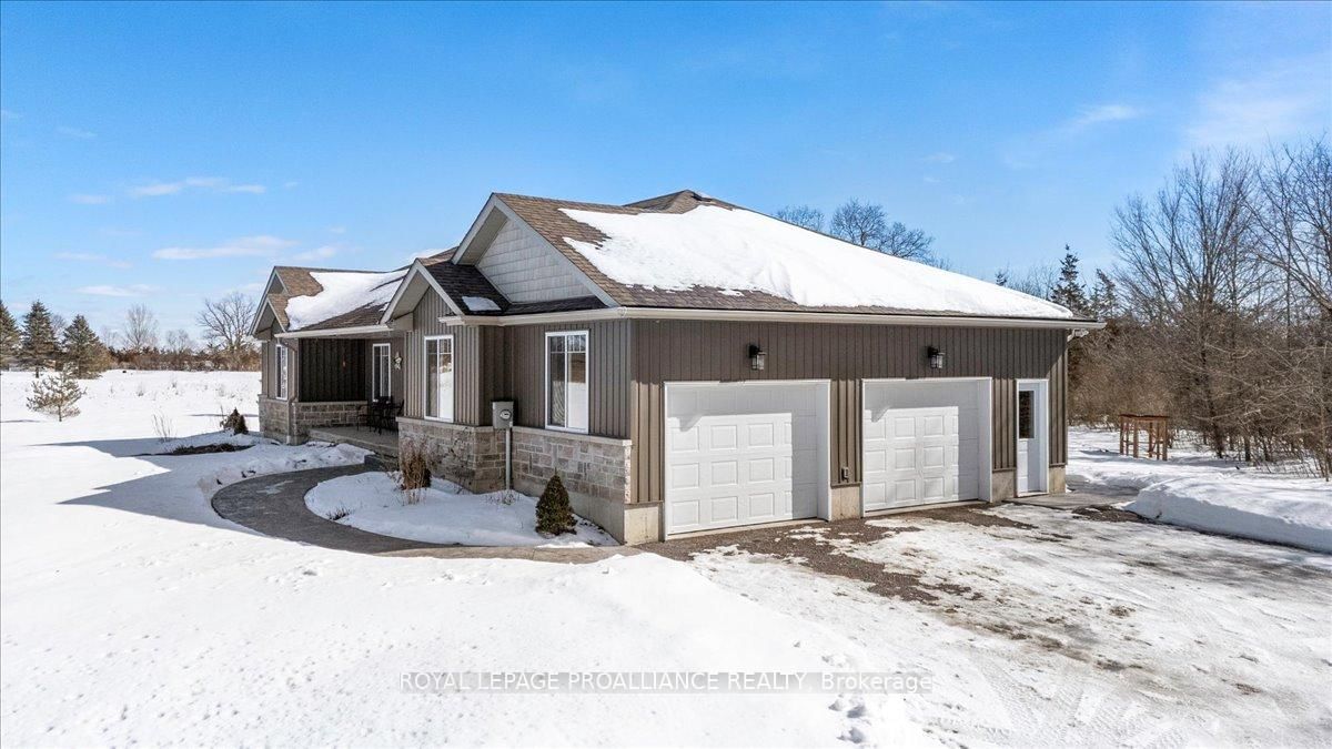 Detached House for sale at 1602 Casey Road, Belleville, K8N 4Z6 - MLS: X11993271