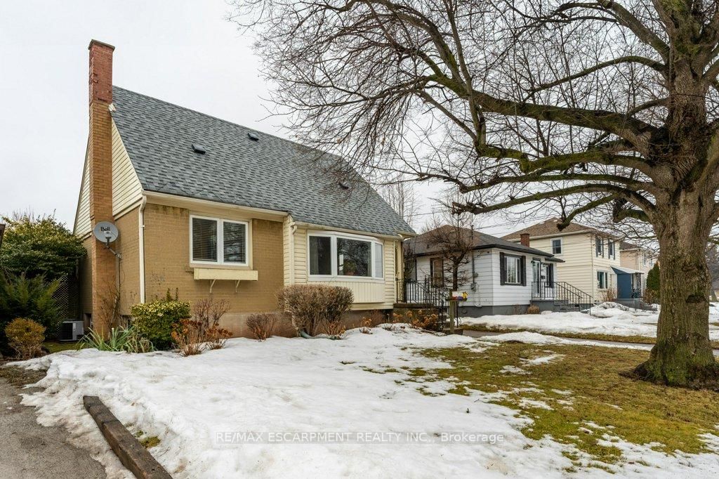 Detached House for sale at 6067 Blamonte Pkwy, Niagara Falls, 206 - Stamford, L2E 1Y8 - MLS: X11993272