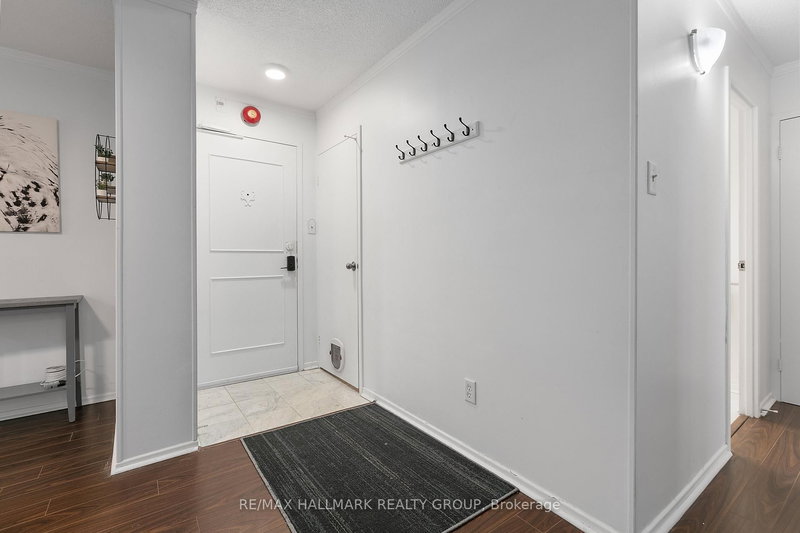 308 - 900 Dynes Rd, Ottawa, K2C 3L6 | Image 2
