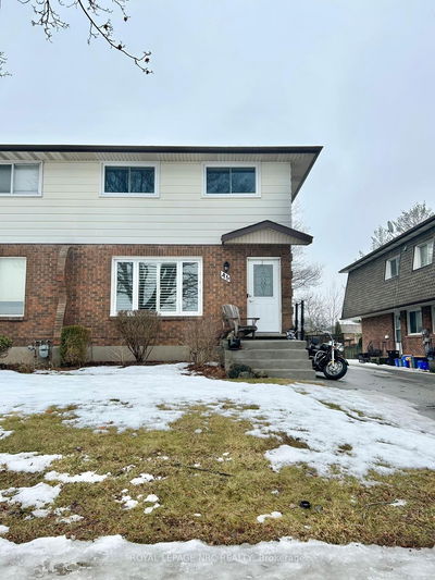 Semi-Detached House for sale at 46 Centennial Drive, Welland, 767 - N. Welland, L3C 2M4 - MLS: X11993341