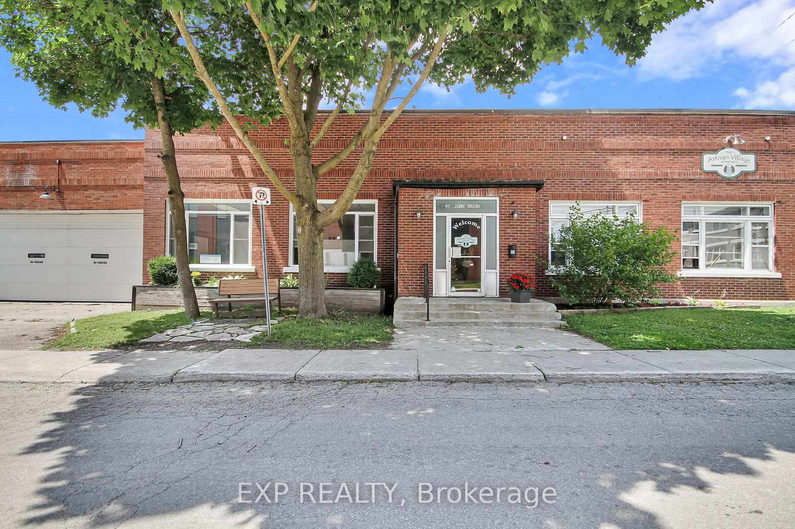 Building at 12 MAPLE Avenue, Smiths Falls, 901 - Smiths Falls