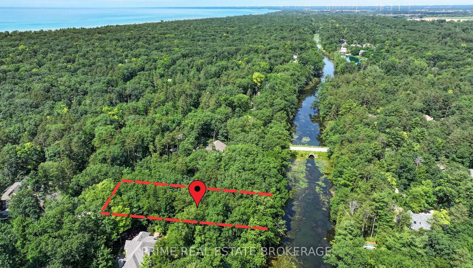 Detached House for sale at 9919 Pinery Lane, Lambton Shores, Grand Bend, N0M 1T0 - MLS: X11993637