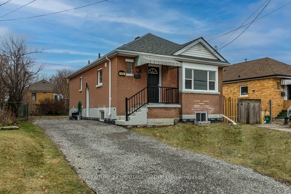 Detached House for lease at 2-658 Upper Sherman Avenue, Hamilton, Burkholme, L8V 3M5 - MLS: X11993764