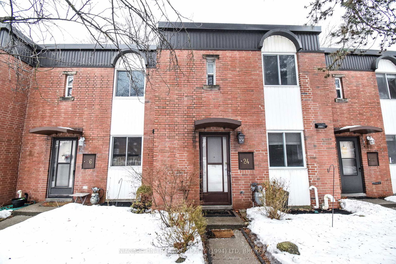 Townhouse for sale at 24-6453 Colborne Street, Niagara Falls, 206 - Stamford, L2J 1E7 - MLS: X11993833