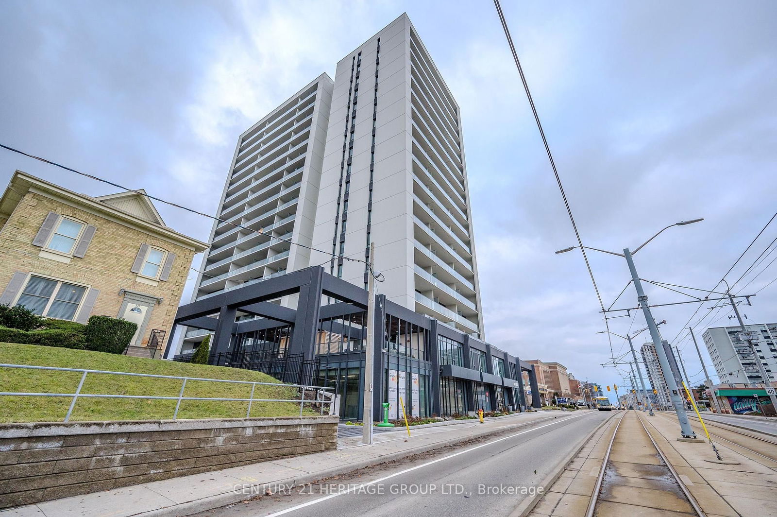 Condo for lease at 703-741 King Street, Kitchener, N2G 1E5 - MLS: X11994072