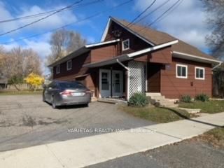 Building at 130 Nelson Street, Gravenhurst, Muskoka (S)