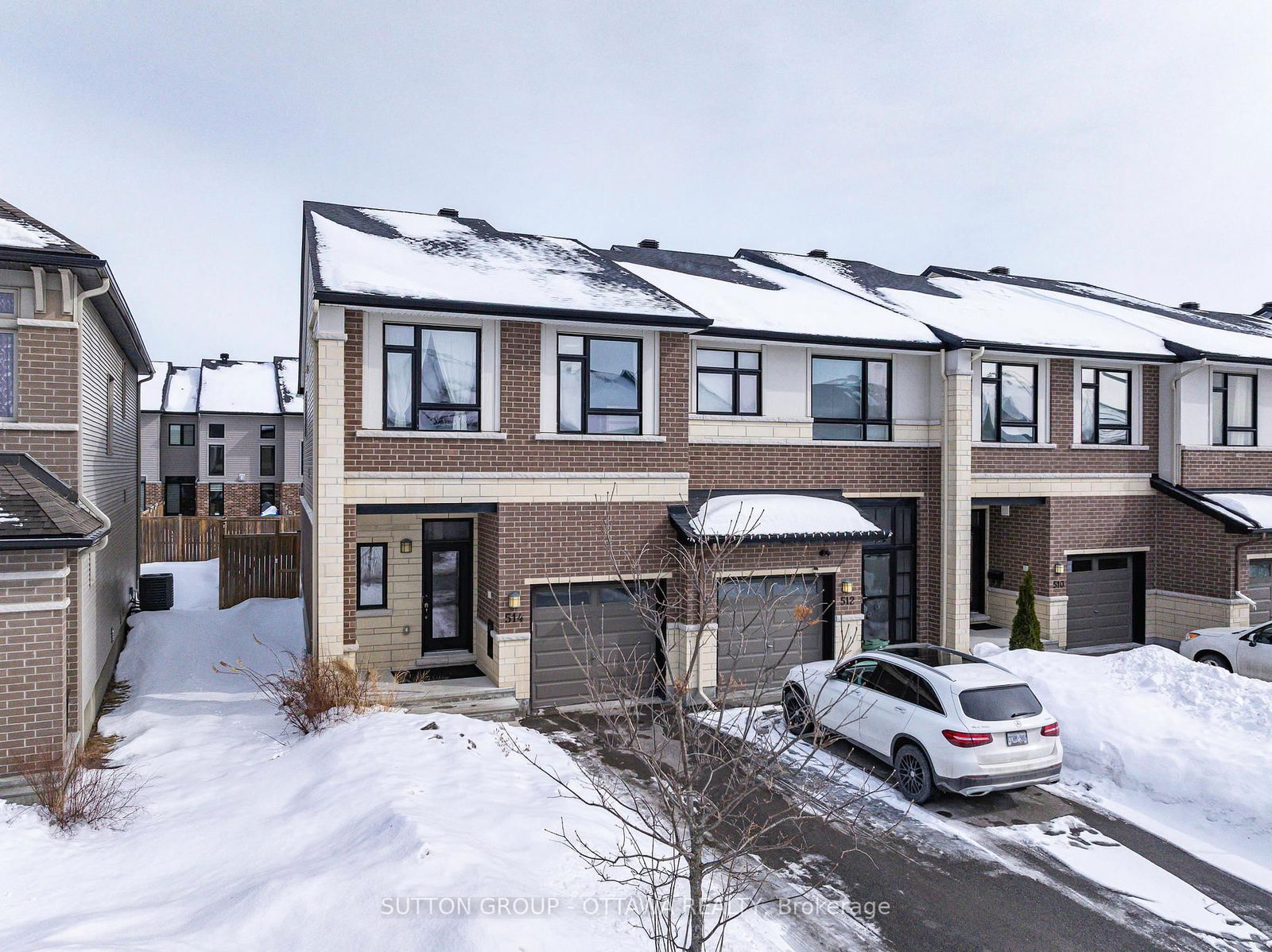 Townhouse for sale at 514 Earnscliffe Grve, Blossom Park - Airport and Area, 2602 - Riverside South/Gloucester Glen, K4M 0C9 - MLS: X11994565