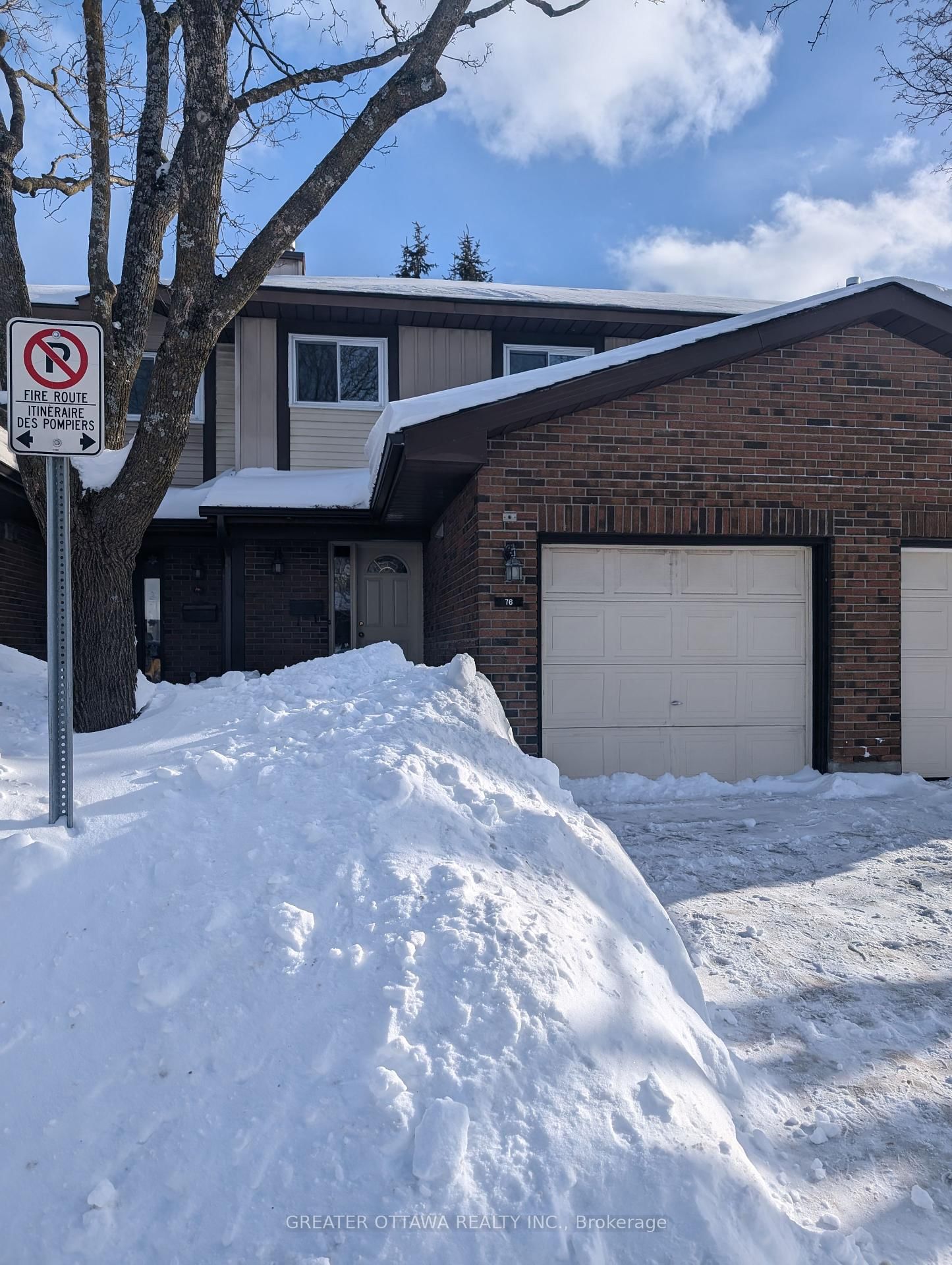 Building at 76 Clarkson Crescent, Ottawa, Kanata - Katimavik