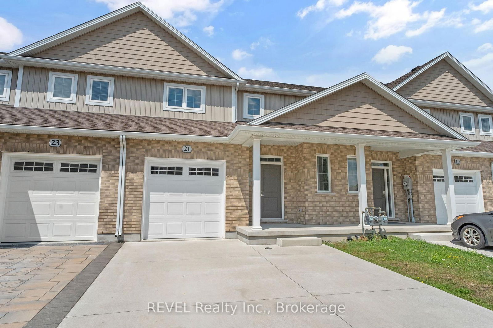 Townhouse for sale at 21 Marshall Lane, St. Catharines, 442 - Vine/Linwell, L2P 0E8 - MLS: X11994597