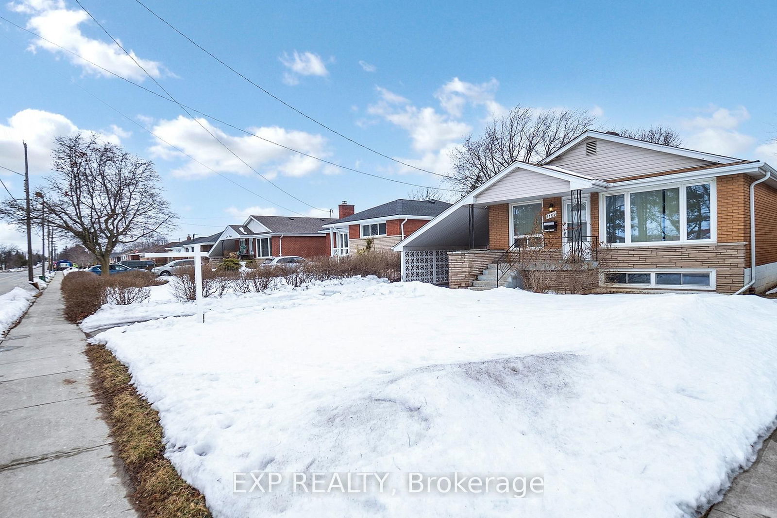 Detached House for sale at 1109 Mohawk Road, Hamilton, Huntington, L8T 2S4 - MLS: X11994634