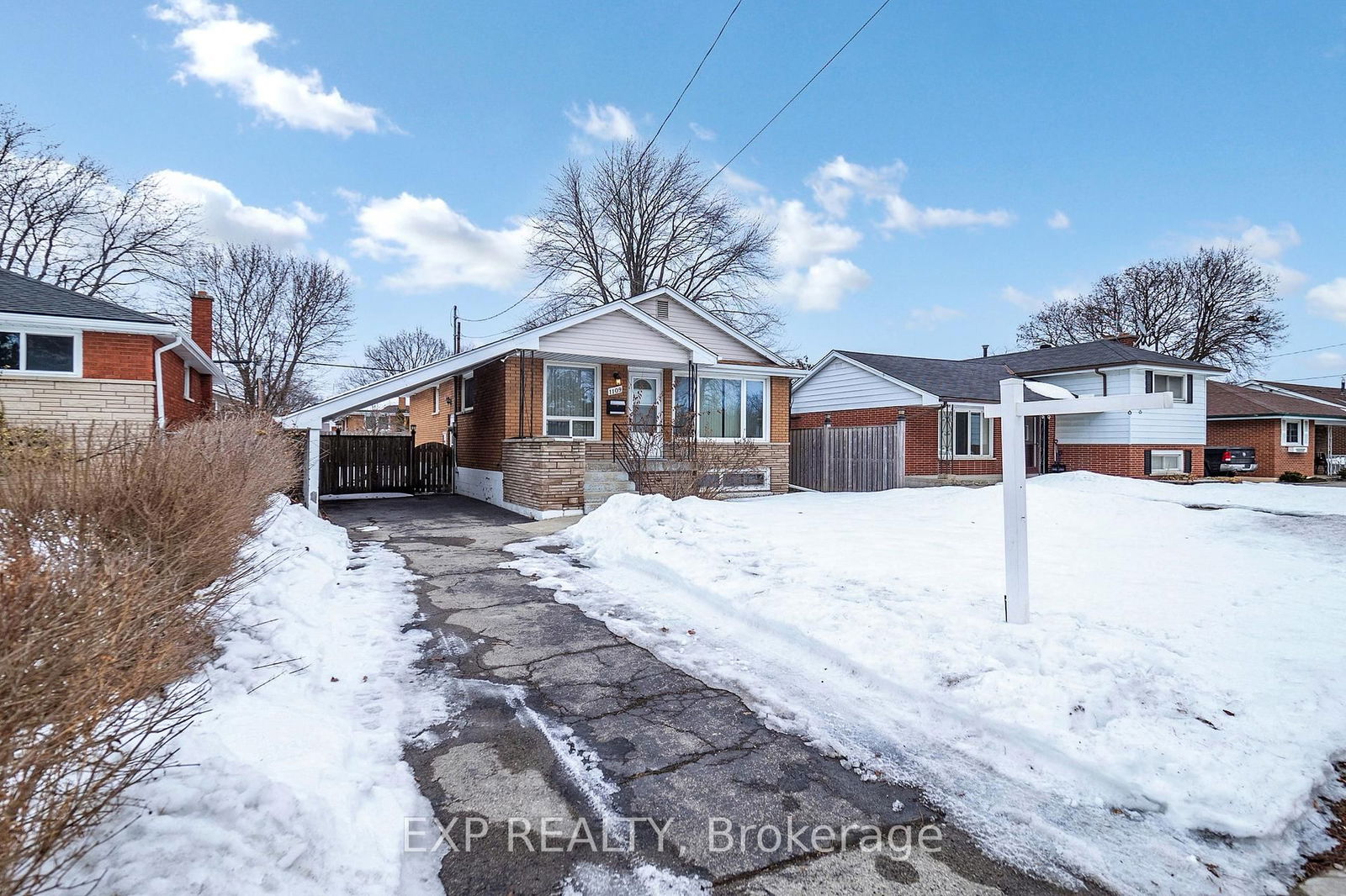 Detached House for sale at 1109 Mohawk Road, Hamilton, Huntington, L8T 2S4 - MLS: X11994634