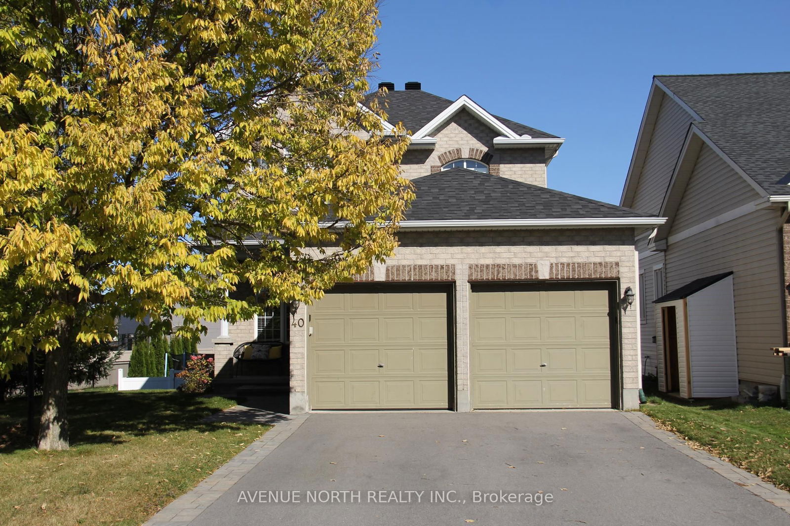 Detached House for sale at 40 Friendly Crescent, Stittsville - Munster - Richmond, 8203 - Stittsville (South), K2S 2B6 - MLS: X11994863