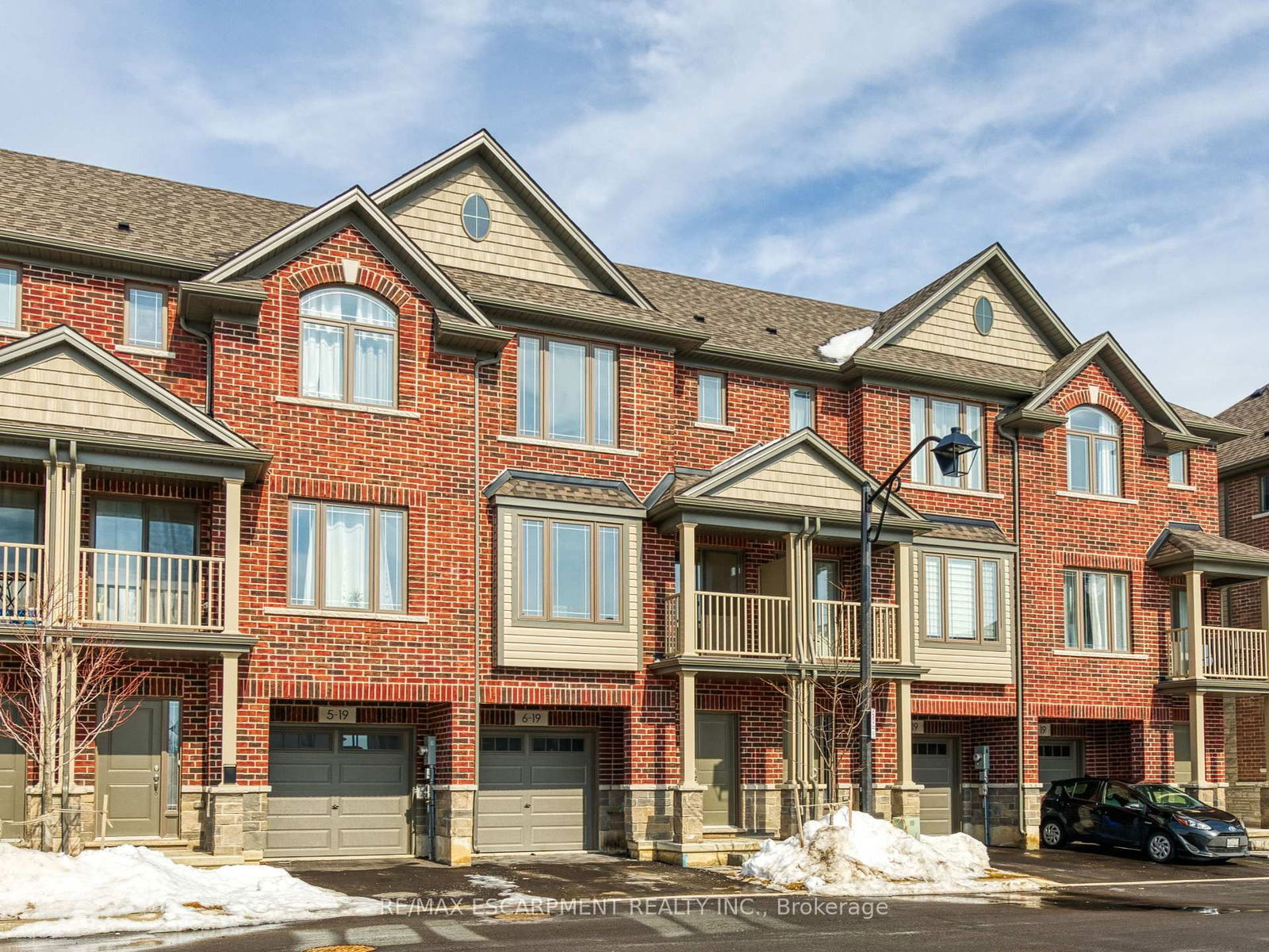 Townhouse for sale at 6-19 Picardy Drive, Hamilton, Stoney Creek, L8J 0M7 - MLS: X11994998