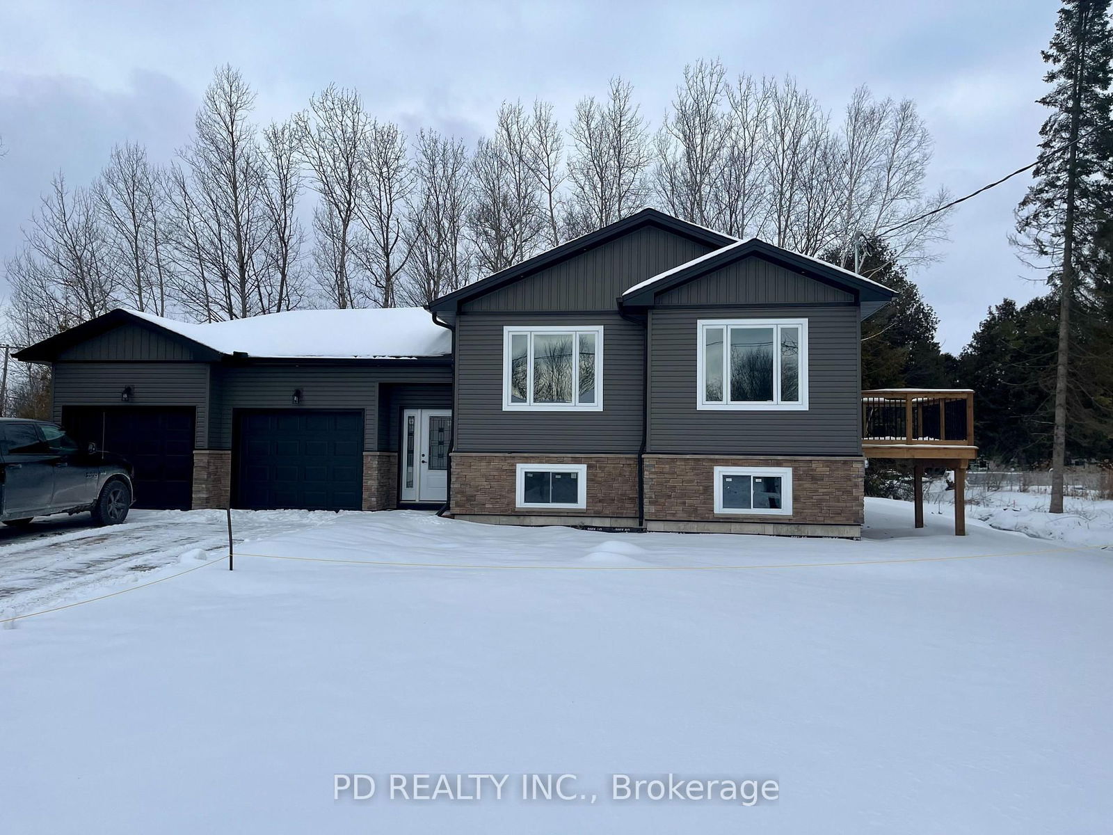 Detached House for sale at 644 Skyline Road, Smith-Ennismore-Lakefield, Rural Smith-Ennismore-Lakefield, K0L 1T0 - MLS: X11995286