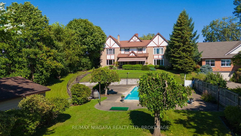 140 LAKESHORE Road