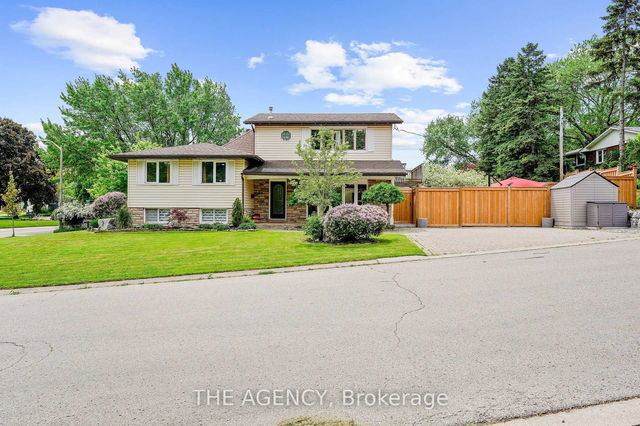 2 Green Meadow Way