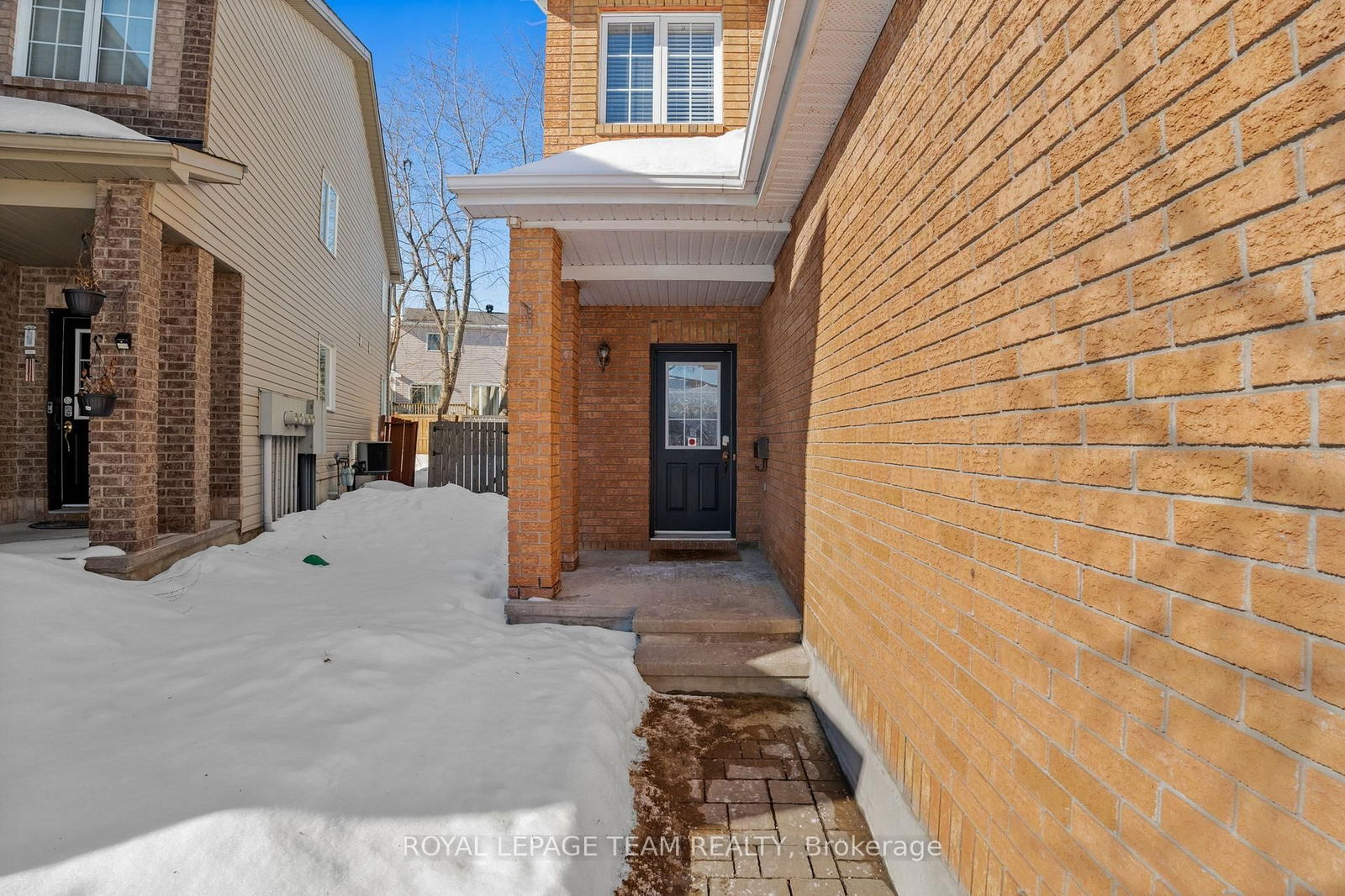 Townhouse for sale at 147 Kinross Private, Kanata, 9008 - Kanata - Morgan's Grant/South March, K2K 3P9 - MLS: X11995672