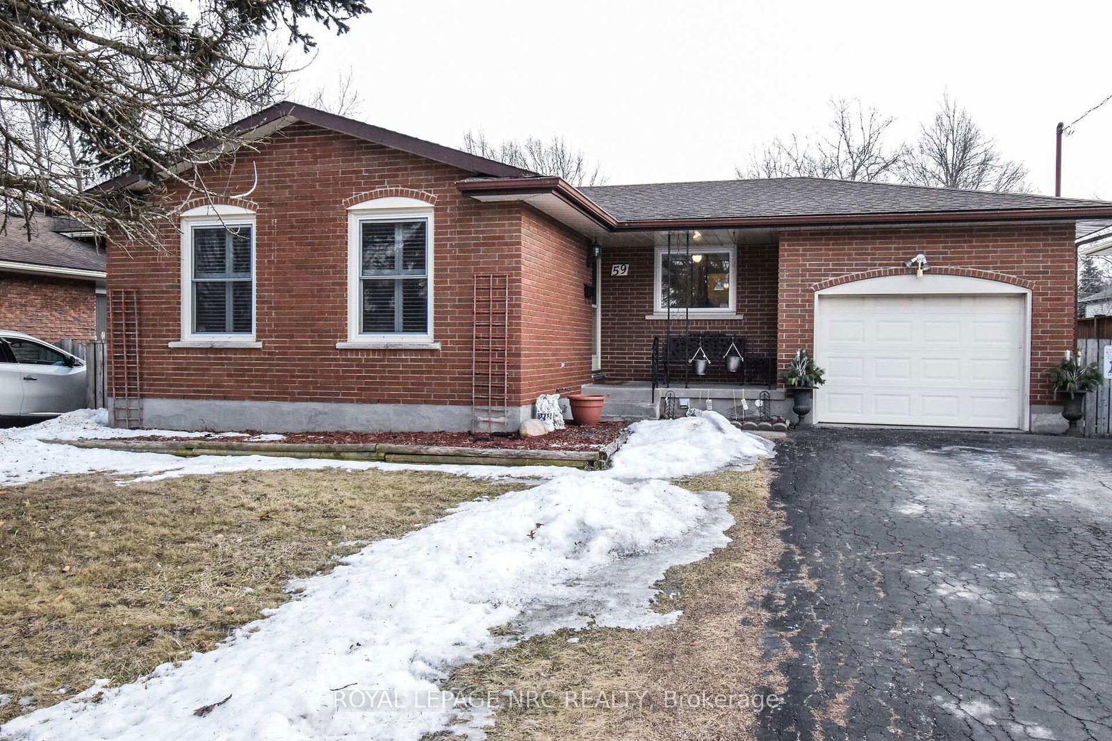 Detached House for sale at 59 Acadia Crescent, St. Catharines, 455 - Secord Woods, L2P 1H7 - MLS: X11995886