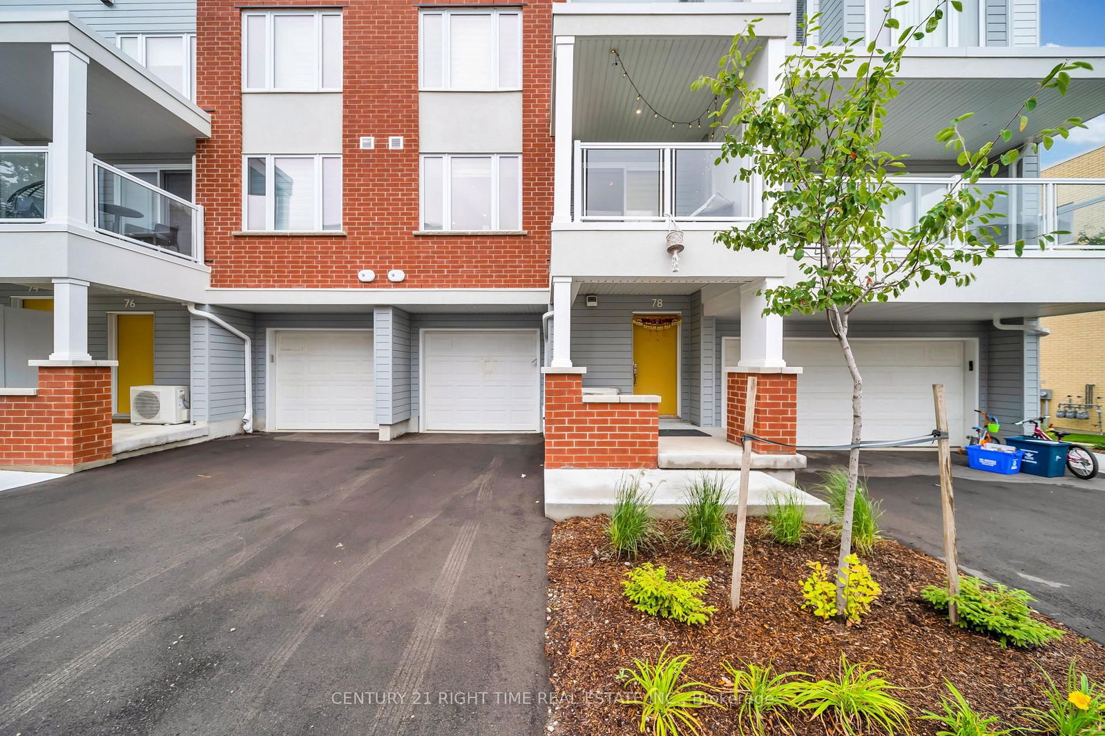 Townhouse for sale at 78 Progress Crescent, Kitchener, N2R 0R7 - MLS: X11995941