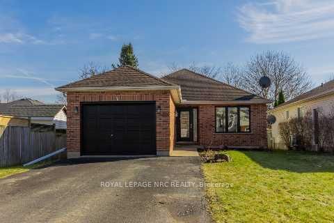 Building at 326 Beckett Crescent, Pelham, Fonthill