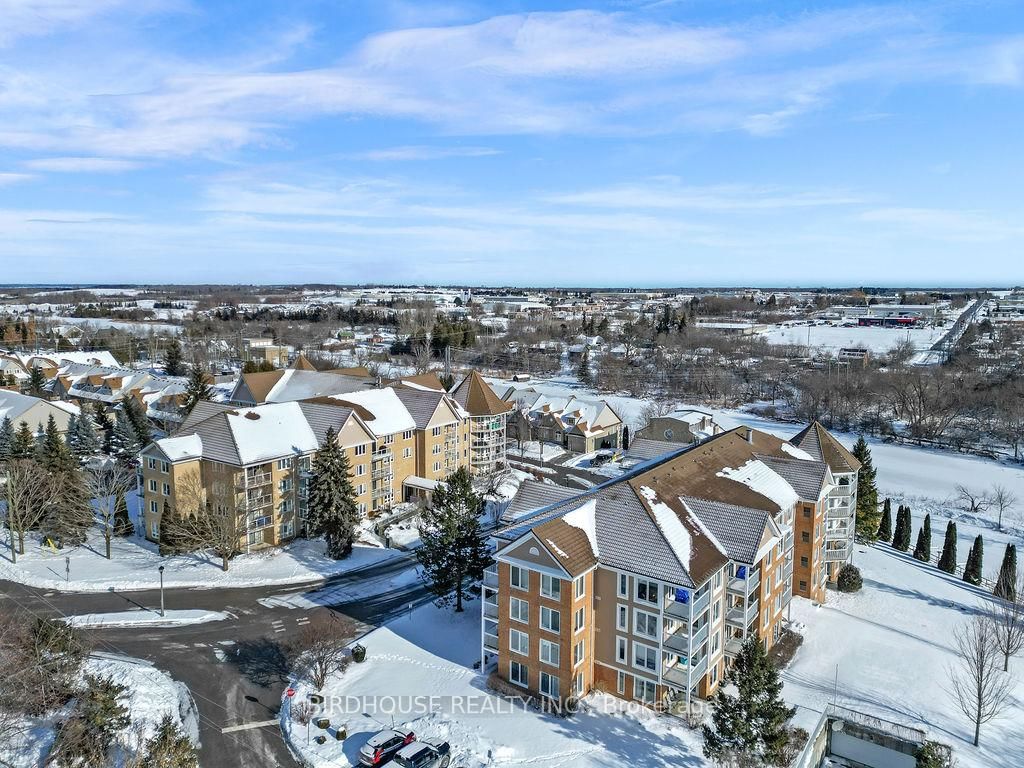 Condo for sale at 204-50 Rivermill Boulevard, Kawartha Lakes, Lindsay, K9V 6C1 - MLS: X11996072