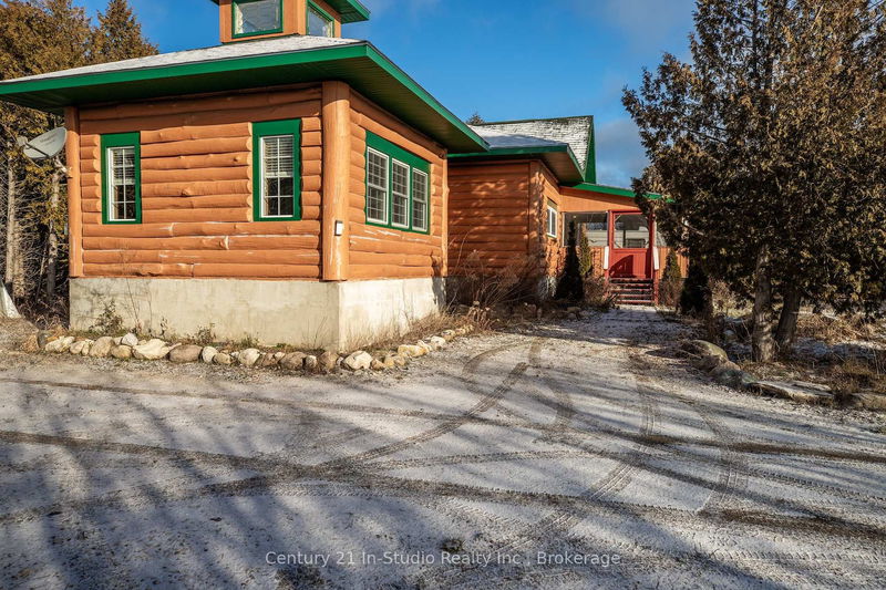 25 Maple Golf Cres, Northern Bruce Peninsula - Northern Bruce Peninsula image-0-0