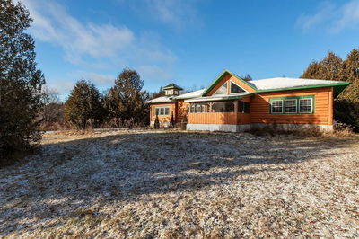 25 Maple Golf Cres, Northern Bruce Peninsula - Northern Bruce Peninsula image-0-1